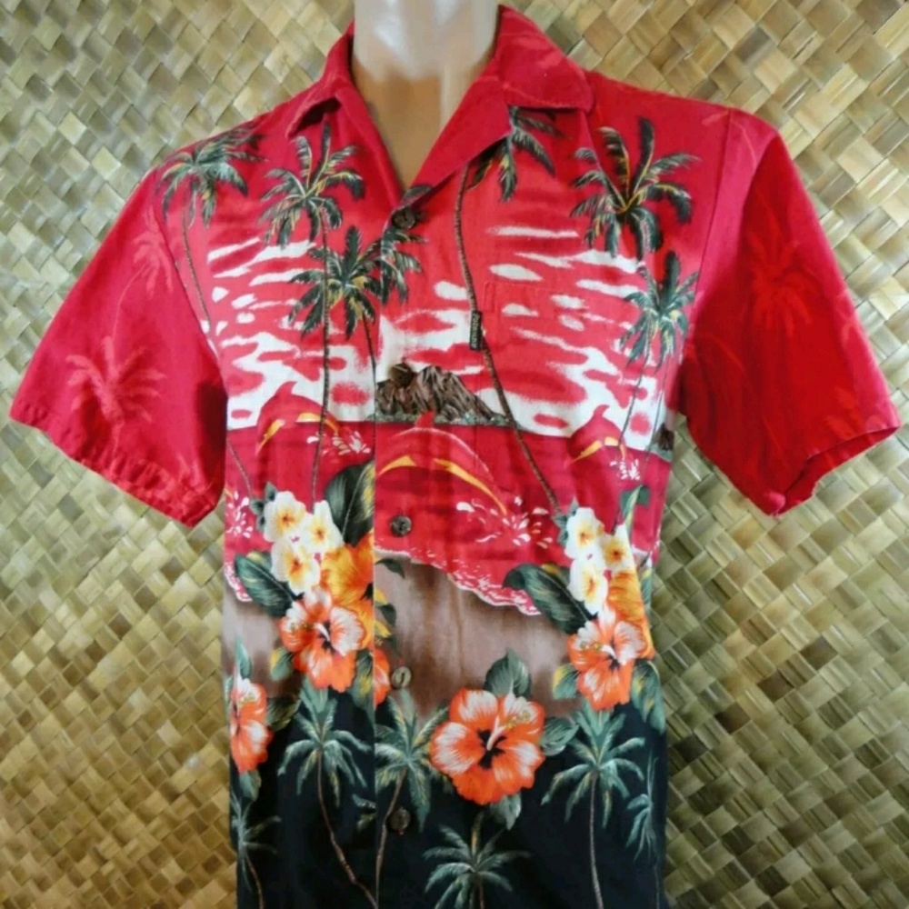 KY's men's Hawaiian Shirt. Small